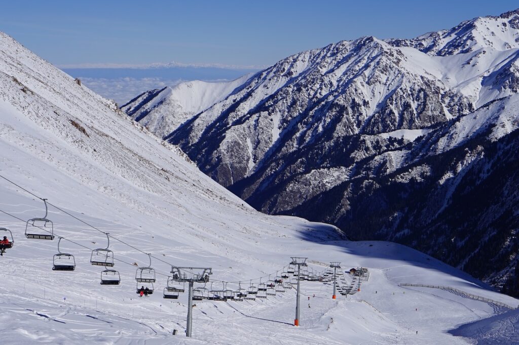 station de ski : remontées mécaniques
